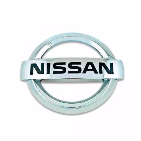 Insignia emblema Nissan más adhesivo