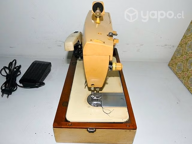 Maquina de coser Singer Facilita 248 para restaura