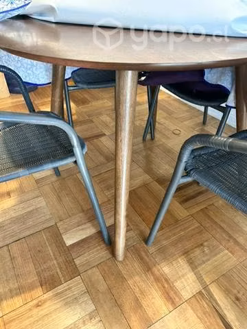 Comedor redondo y lampara - Imagen 4