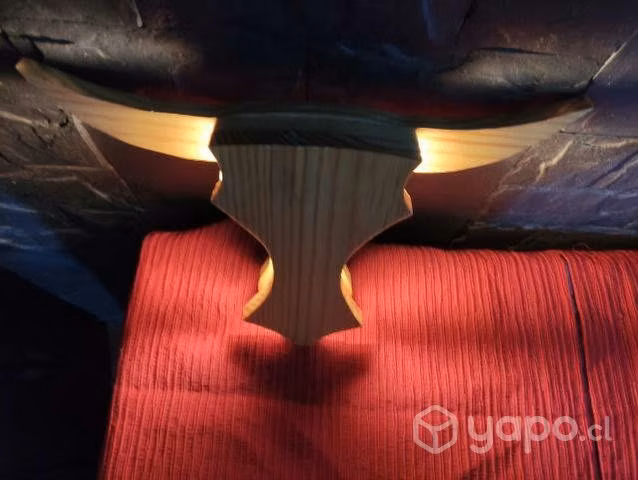 Toro de madera lámpara de pared
