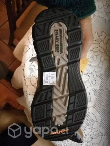 Zapatos Skechers N. 39 nuevos
