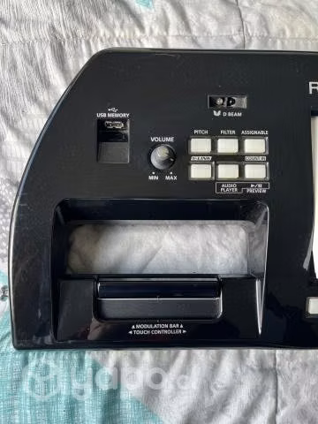 Roland lucina ax-9