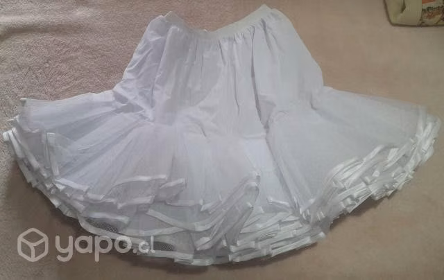 Vestidos de cueca mujer y zapatos