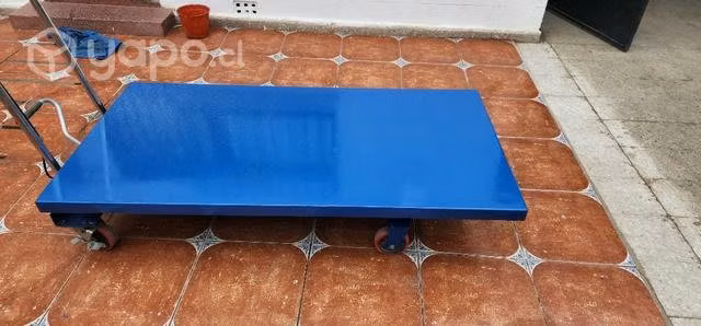 Mesa hidráulica levanta 500 kilos