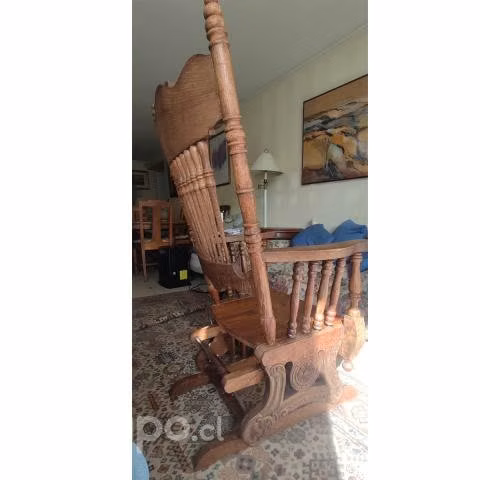 Silla mecedora de tallada a mano en madera - Imagen 2