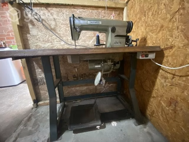 Maquina de coser - Imagen 4
