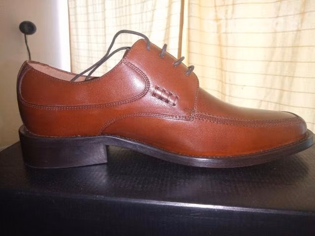 Par de zapatos Guante modelo 1928 color brandy