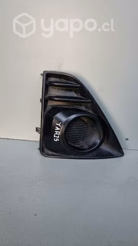 Tapa de neblinero Toyota yaris dmg la cist09