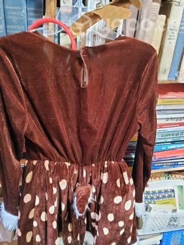 Hermoso vestido disfraz de ciervo, en terciopelo