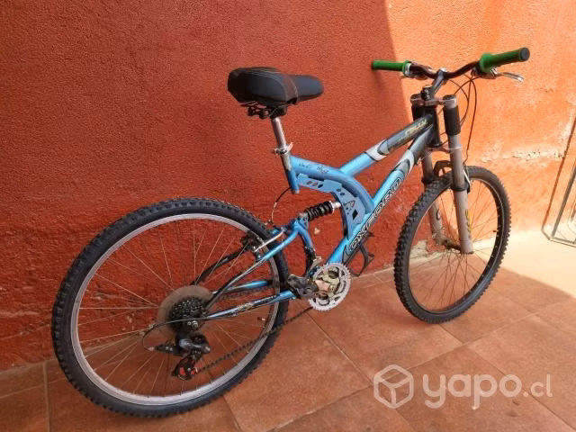 Bicicleta Oxford aro 26 + casco