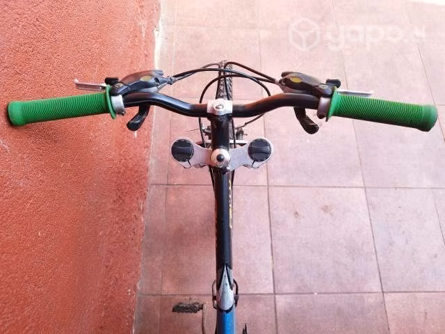 Bicicleta Oxford aro 26 + casco