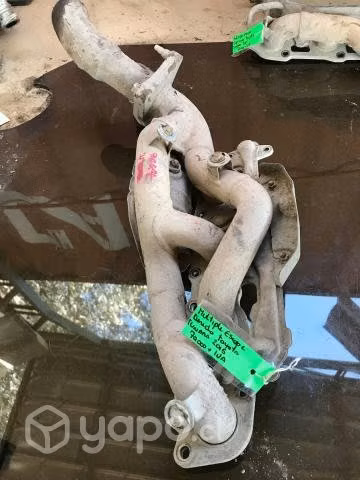 Multiple escape derecho Toyota Tundra 2015