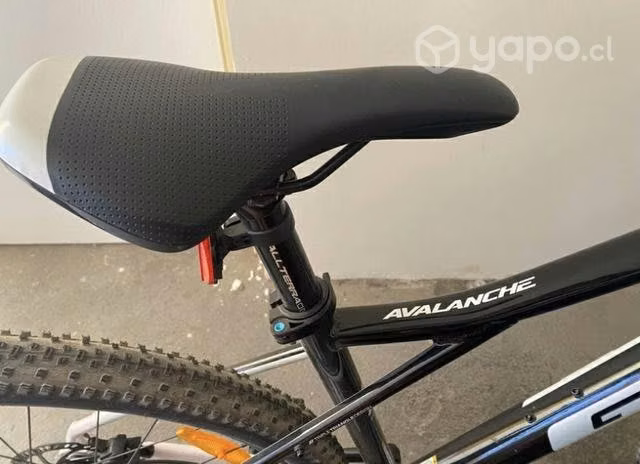 Bicicleta Gt 29 Avalanche comp Black L