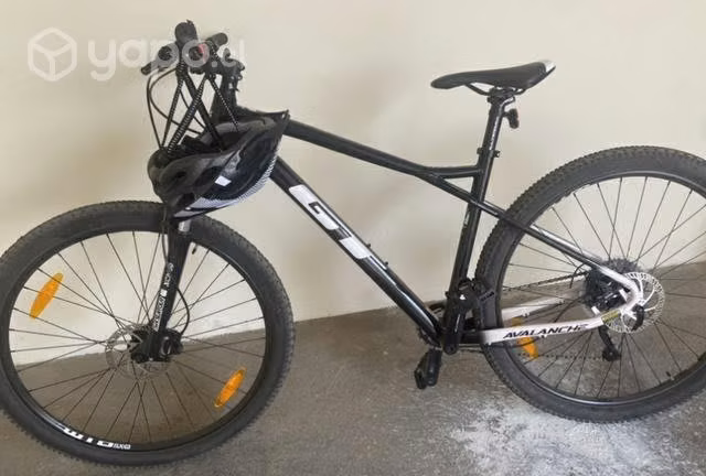 Bicicleta Gt 29 Avalanche comp Black L