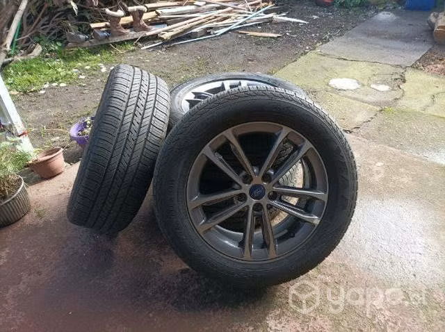 Llantas con neumáticos de Ford territory