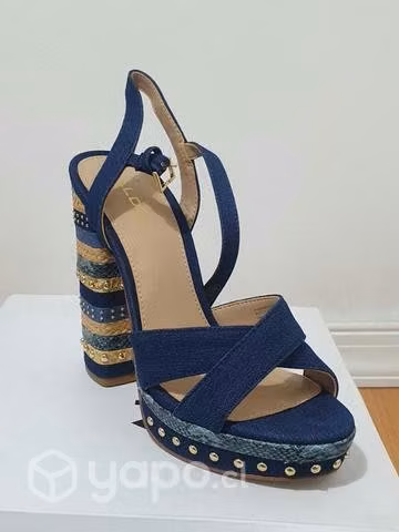 Hermosos calzado 2 nuevos , uno usado