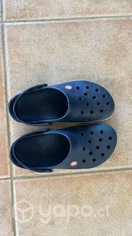 Crocs originales azul marino