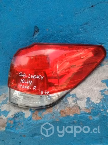 Foco tras der Subaru legacy 2010-14
