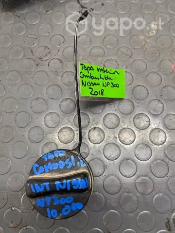 Tapa combustible interior Nissan NP300 2018