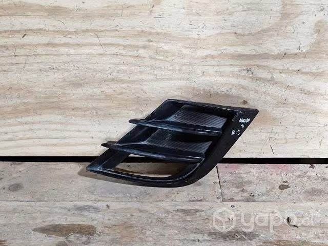 Tapa neblinero Mazda  LH /m01jrgd