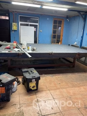 Mesa de corte para espejos y vidrios