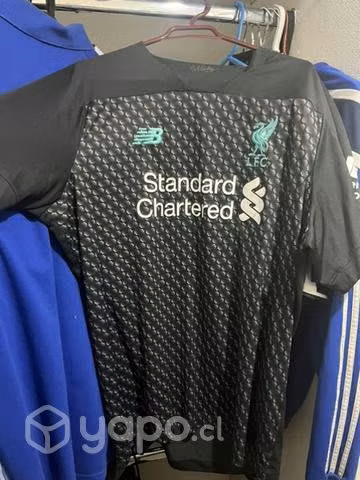 Polera Liverpool 2019