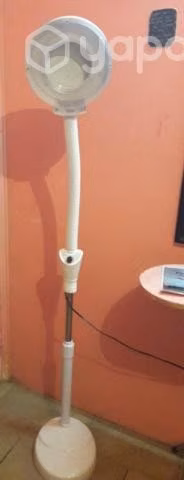 Se vende Lampara LED para estética