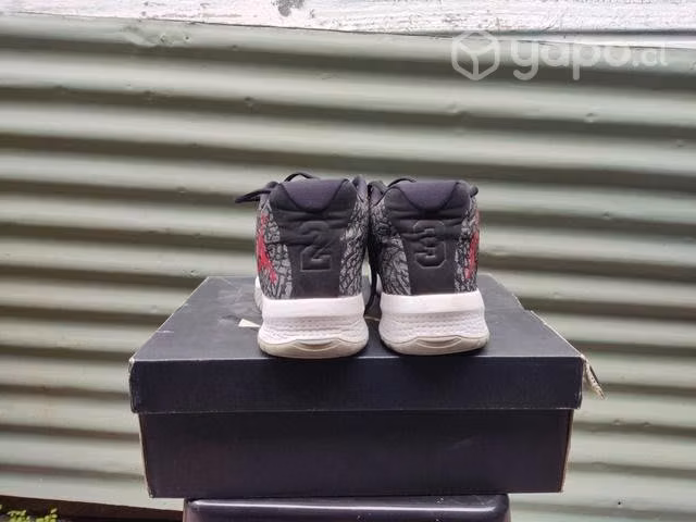 Jordan B. Fly 9.5 US - Imagen 3