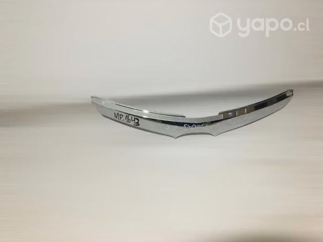 Bisel mascara mazda 