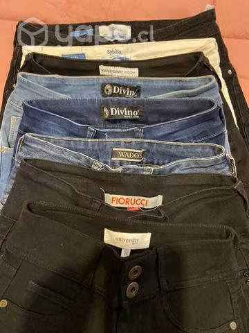 Lote de jeans y blusas