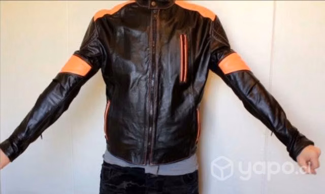 Chaqueta Cuerina