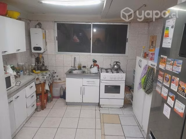 Amplia Habitación casa con Baño Privado y estacion