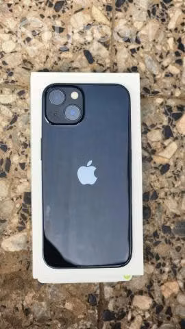 IPhone 13 128 GB azul - Como NUEVO