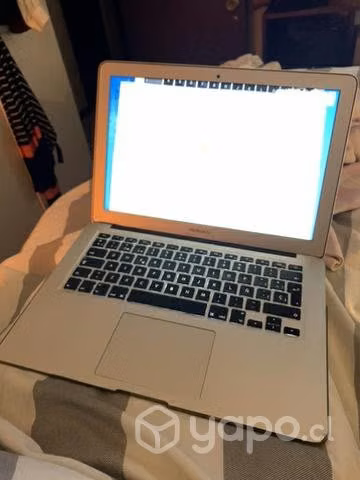 MacBook Air 2015 8 ram