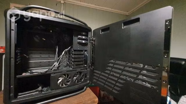 Gabinete Cooler Master Cosmos ll - Imagen 2