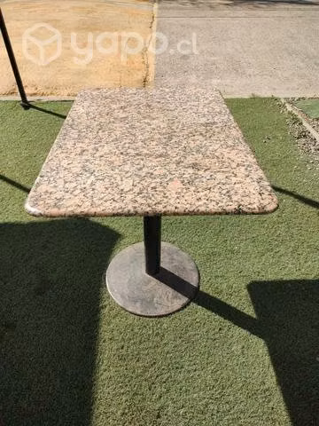 Mesa granito con pata de fierro - Imagen 2