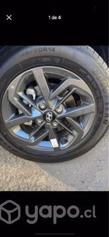 Vendo llantas con forros originales app 2023