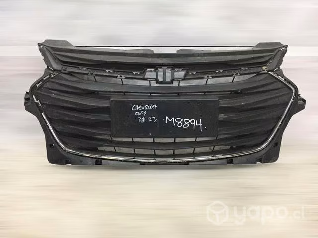 Máscara Chevrolet onix 2022-2023