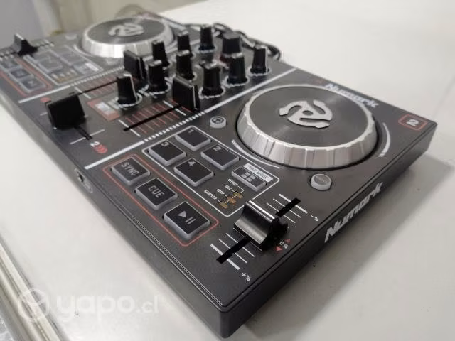 Controlador dj Numark party mix