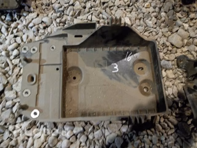 Mazda 3 2016 base porta batería original envio reg
