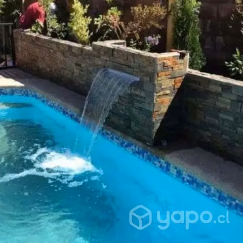 Se construyen piscinas