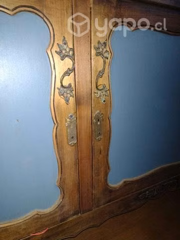 Mueble antiguo normando