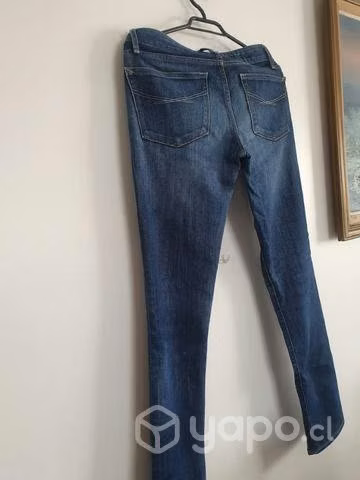 Pantalones talla 40 , buen estado y de buena marca