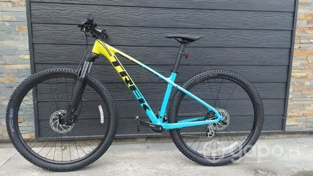 Bicicleta NUEVA MTB TREK Marlin 5 2022 - Imagen 2
