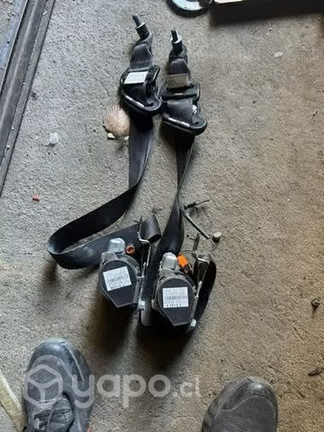 Dmax cinturones pirotécnicos