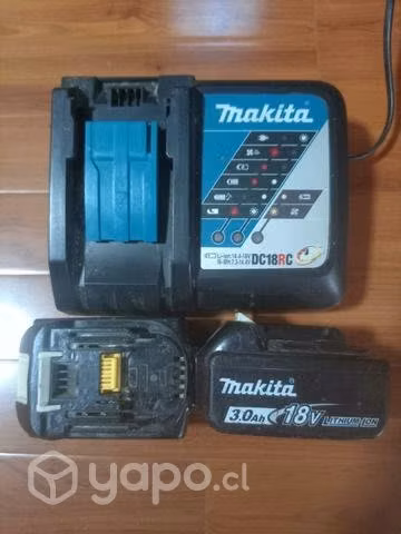 Cargador makita más dos baterías