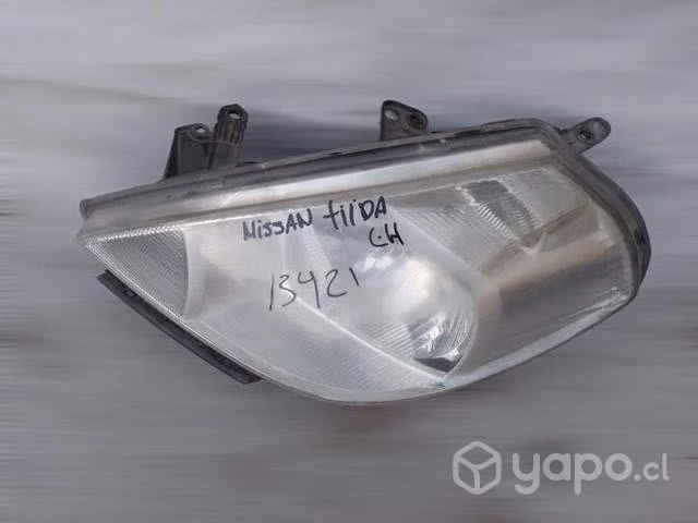 Foco óptico Lh Nissan Tiida 2006 2012