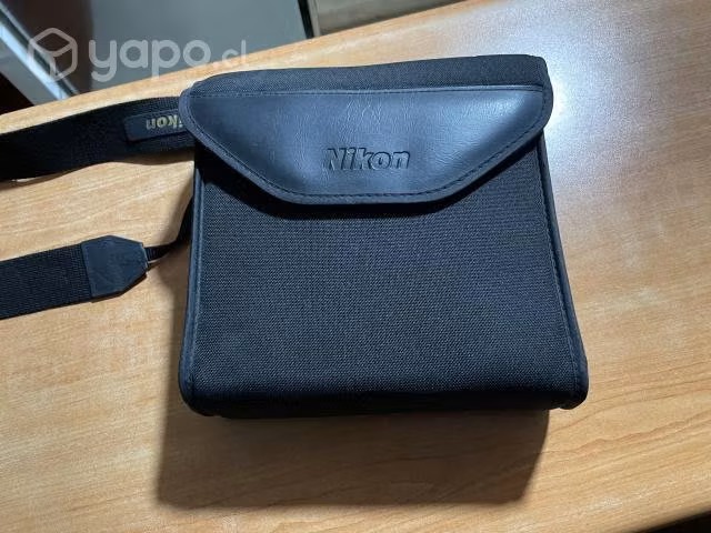 Nikon Aculon A211 7X50