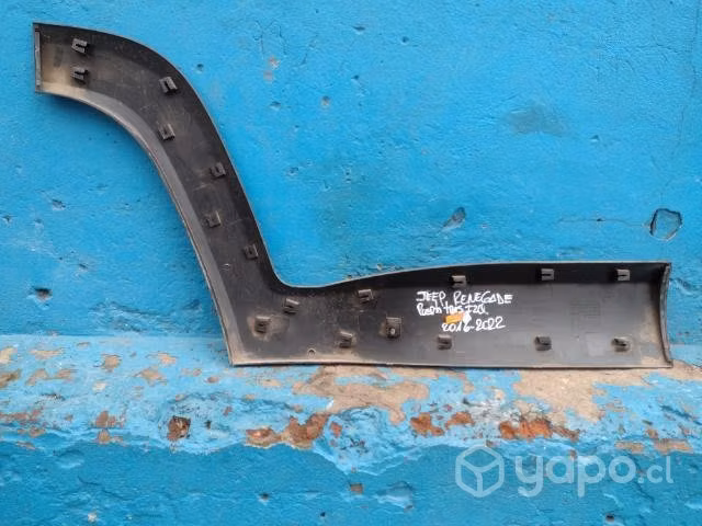 Moldura de puerta tras izq Jeep renagade 2016-22 - Imagen 5