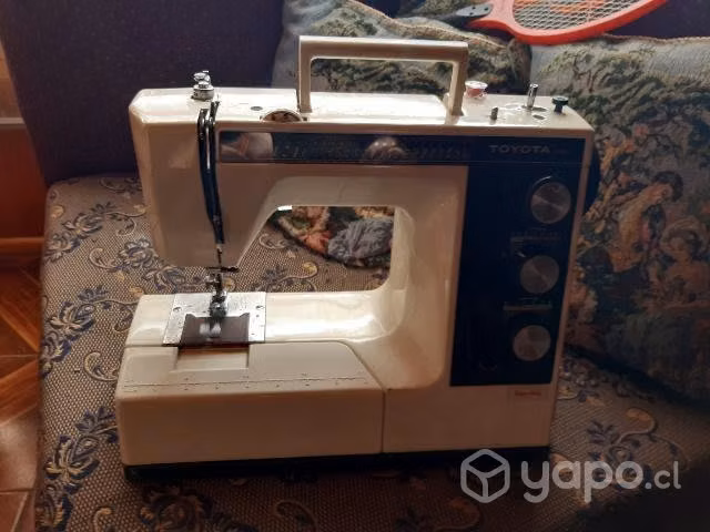 Maquina de coser toyota fuciona